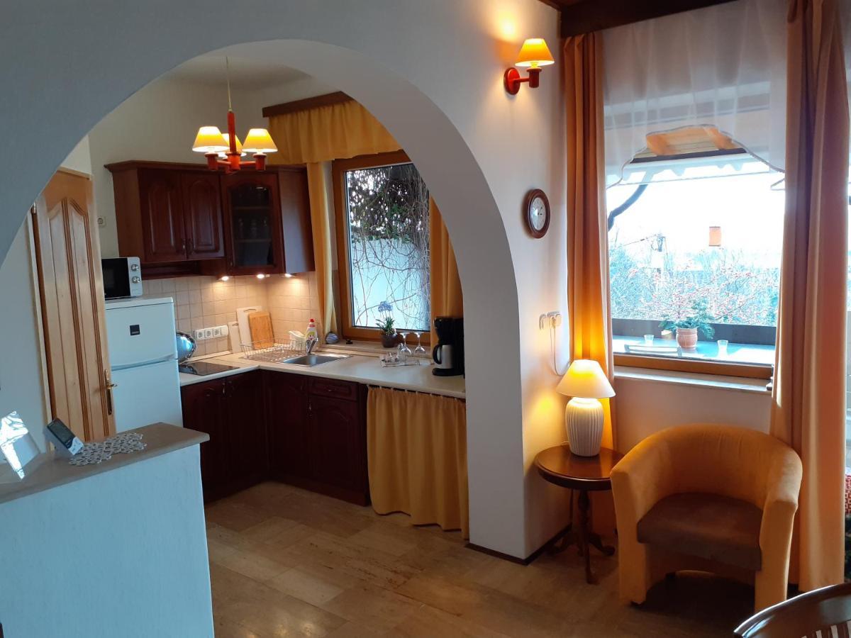 Ferienhaus Apartmanház Zalánki Eger Exterior foto